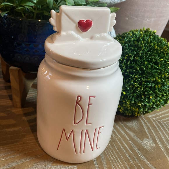 New! Valentines Day Rae Dunn Ceramic BE MINE Love Letter Canister Lid - Picture 8 of 9